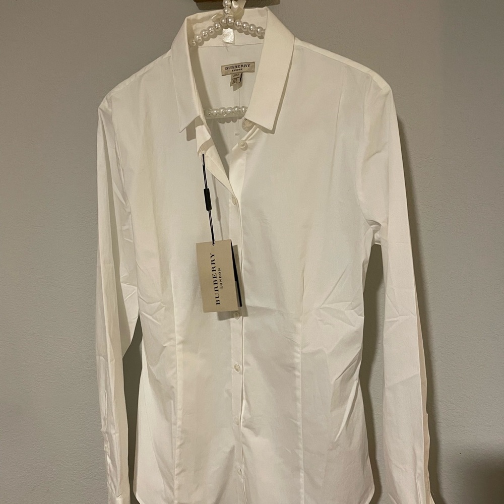 BURBERRY Women’s Crisp White Shirt NWT